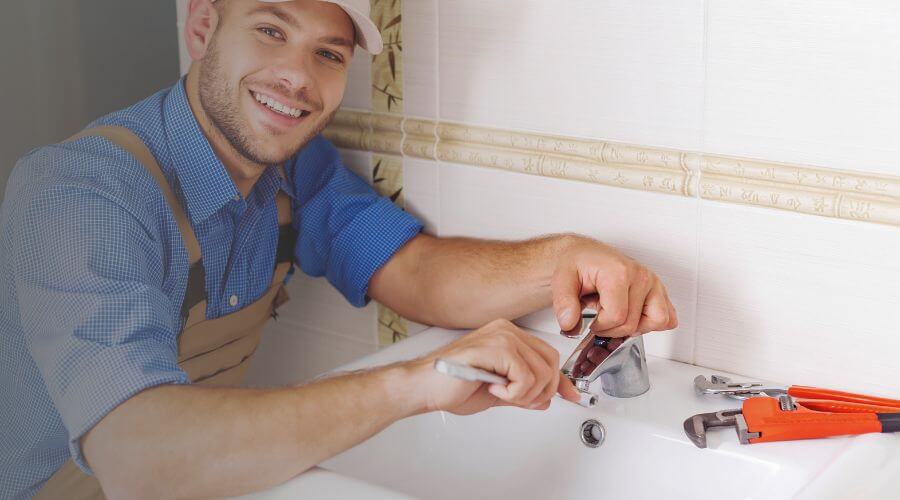 Handle or spout repair in Saint Charles, AR